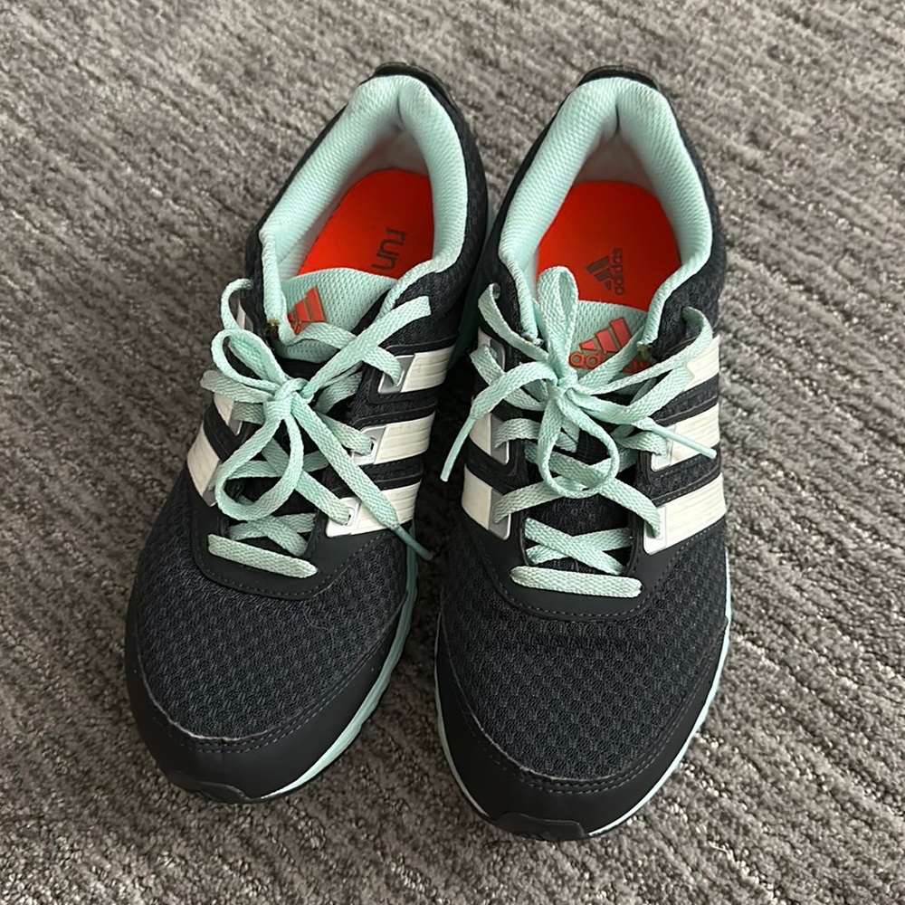 Nike run smart sneakers